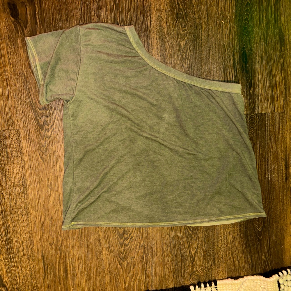 Earthbound one should tee